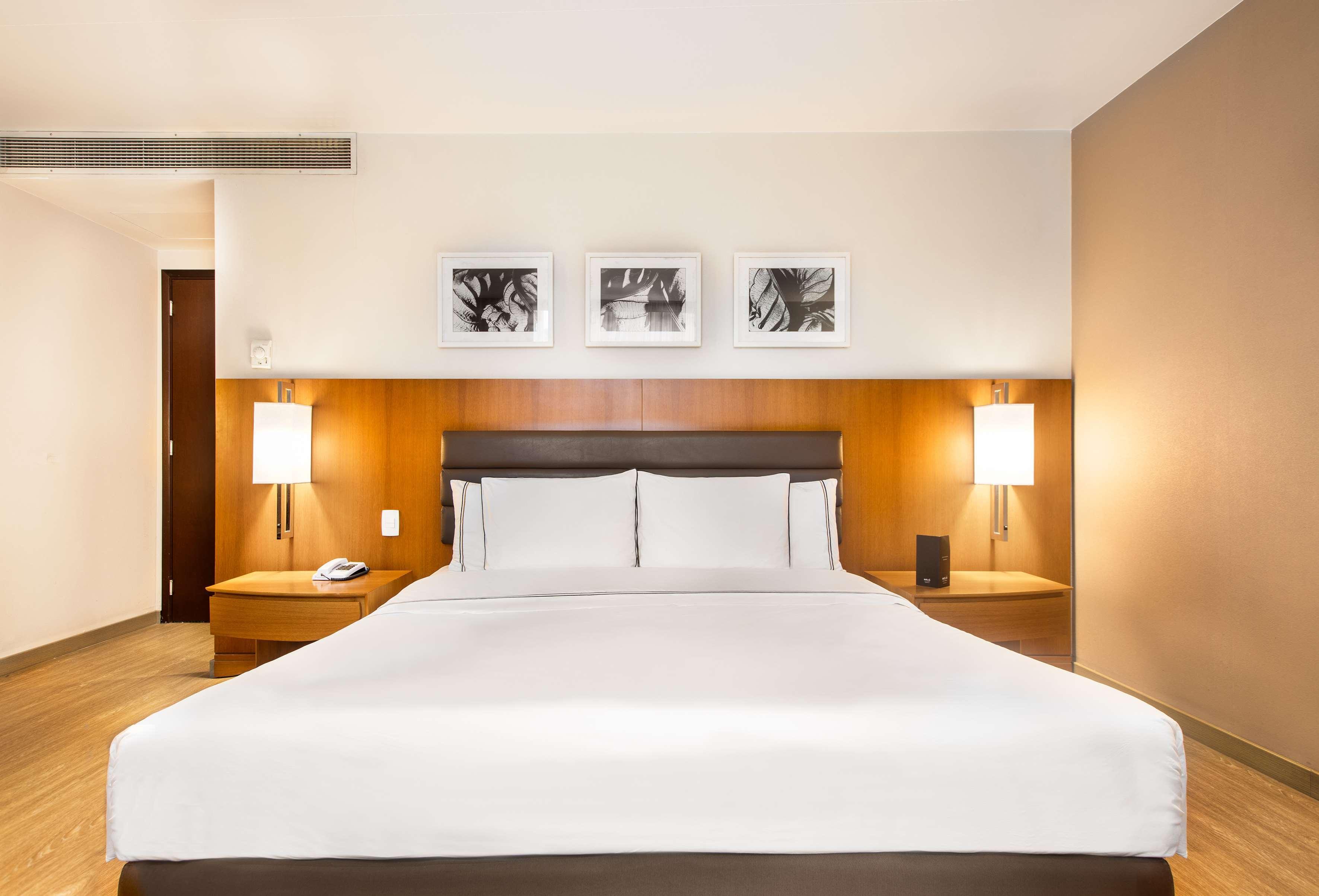 Melia Paulista Hotell São Paulo Exteriör bild A bedroom at the hotel